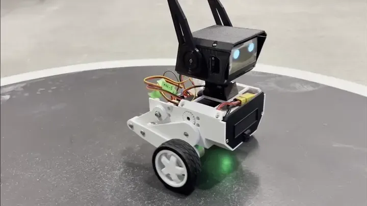 Balance bot with animated face