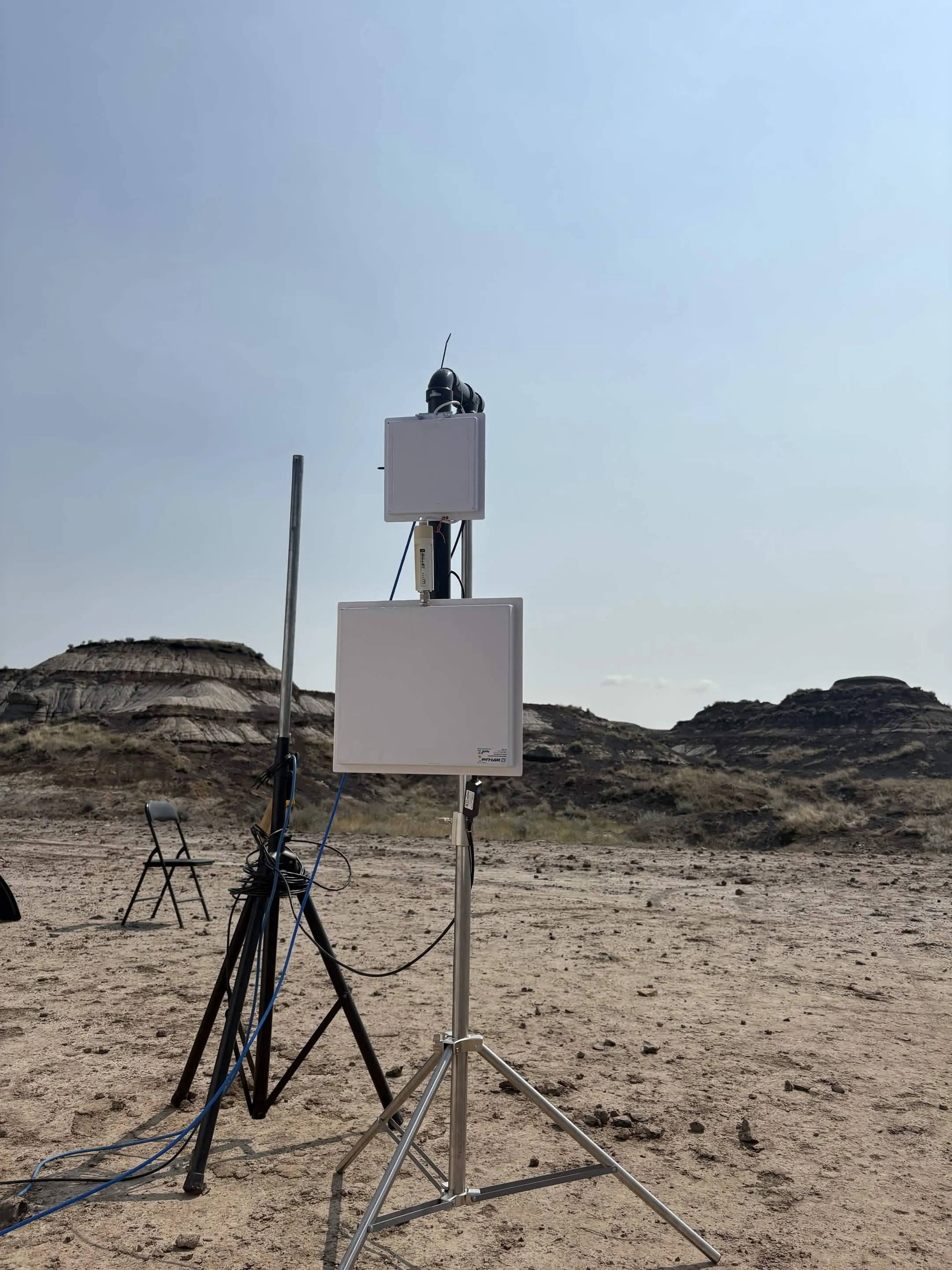 Year 3 antenna stand